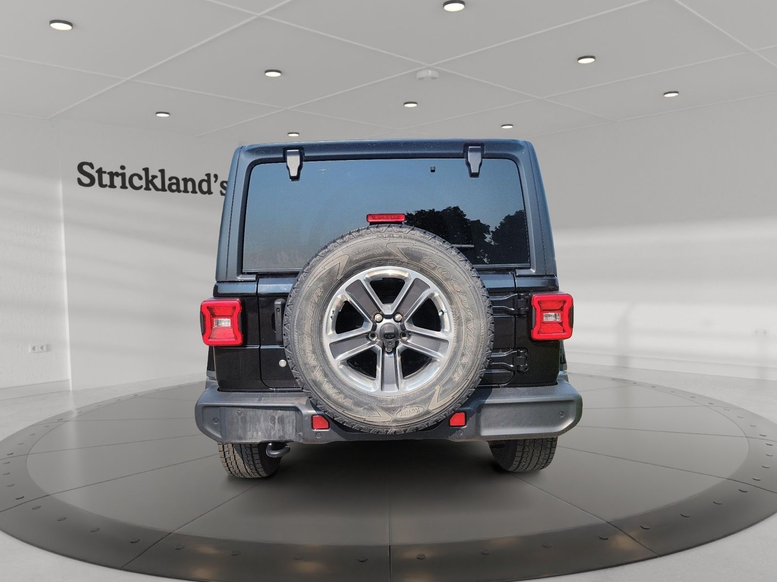 Photo 2018 Jeep Wrangler Jl Unlimited Sahara #3