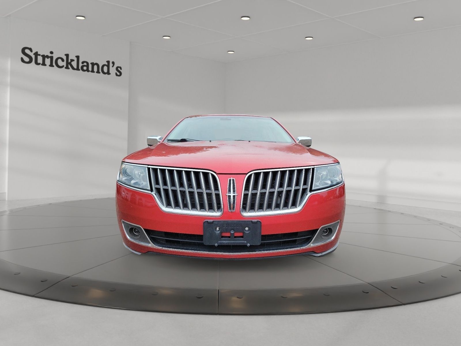 Photo 2011 Lincoln MKZ 4D Sedan FWD #2