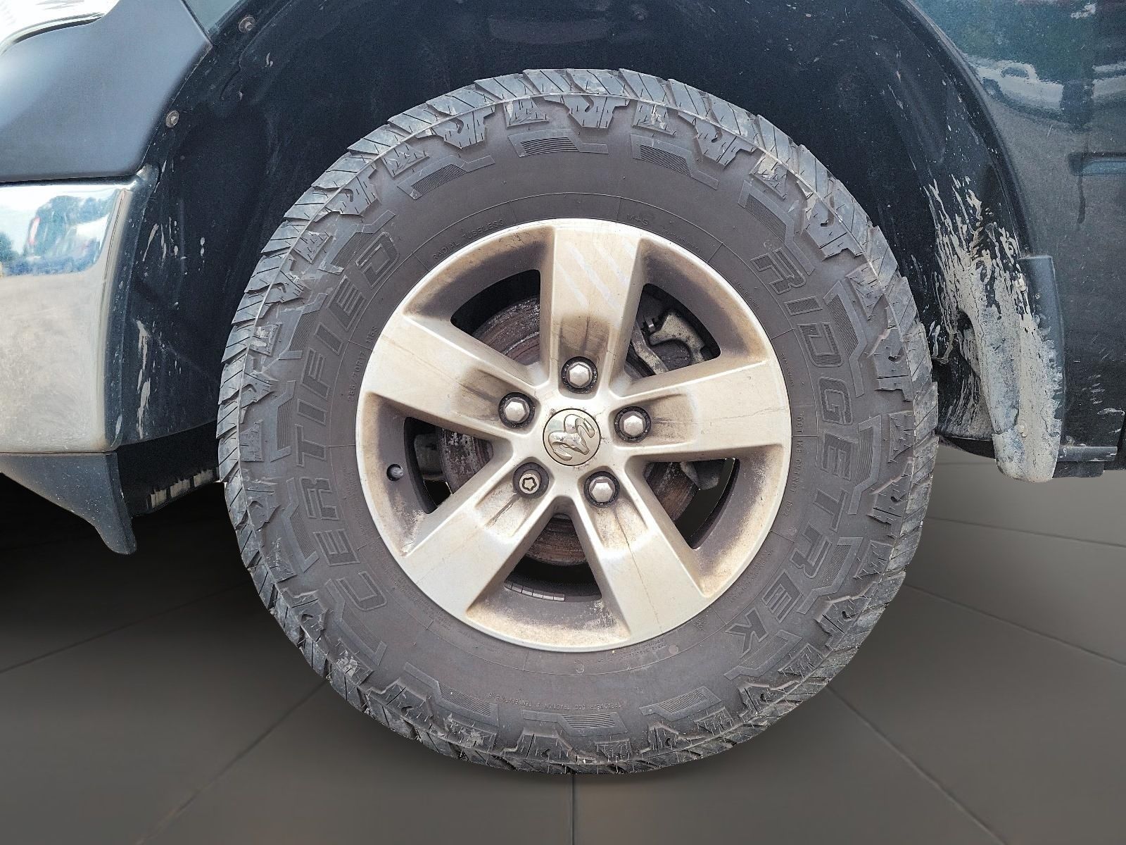 Photo 2015 Ram RAM 1500 Crew Cab 4x4 ST (140.5 WB - 5.7 Box) #7