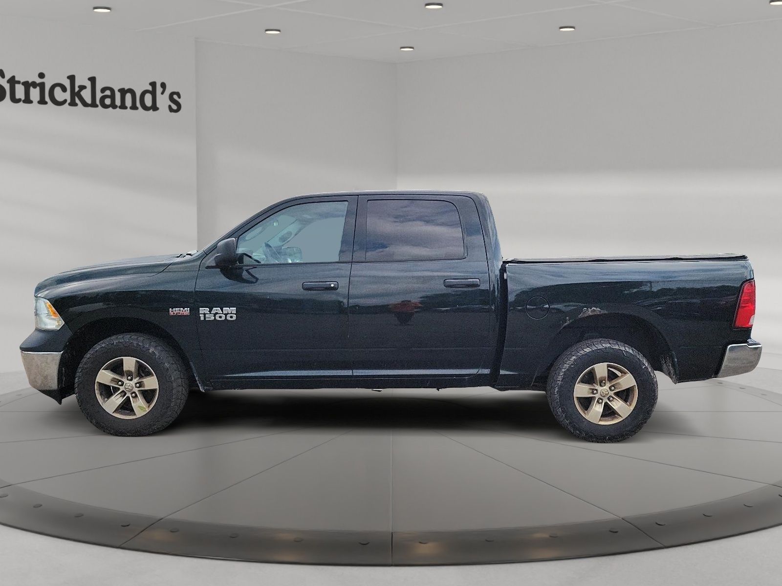 Photo 2015 Ram RAM 1500 Crew Cab 4x4 ST (140.5 WB - 5.7 Box) #5