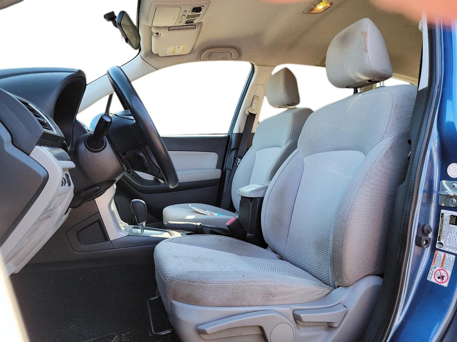 Photo 2016 Subaru Forester 2.5i at #7