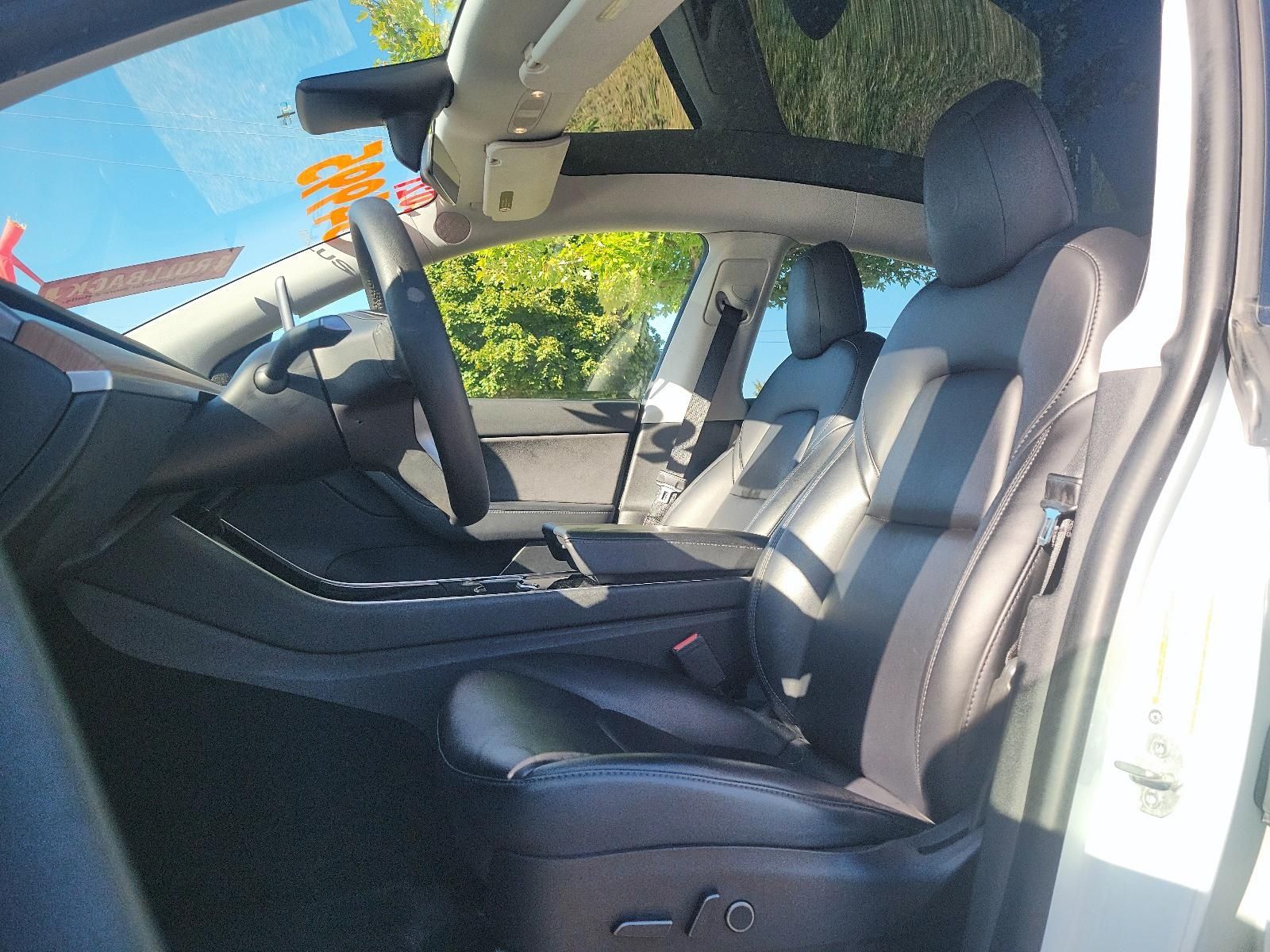 Photo 2021 Tesla Model Y Standard Range #8