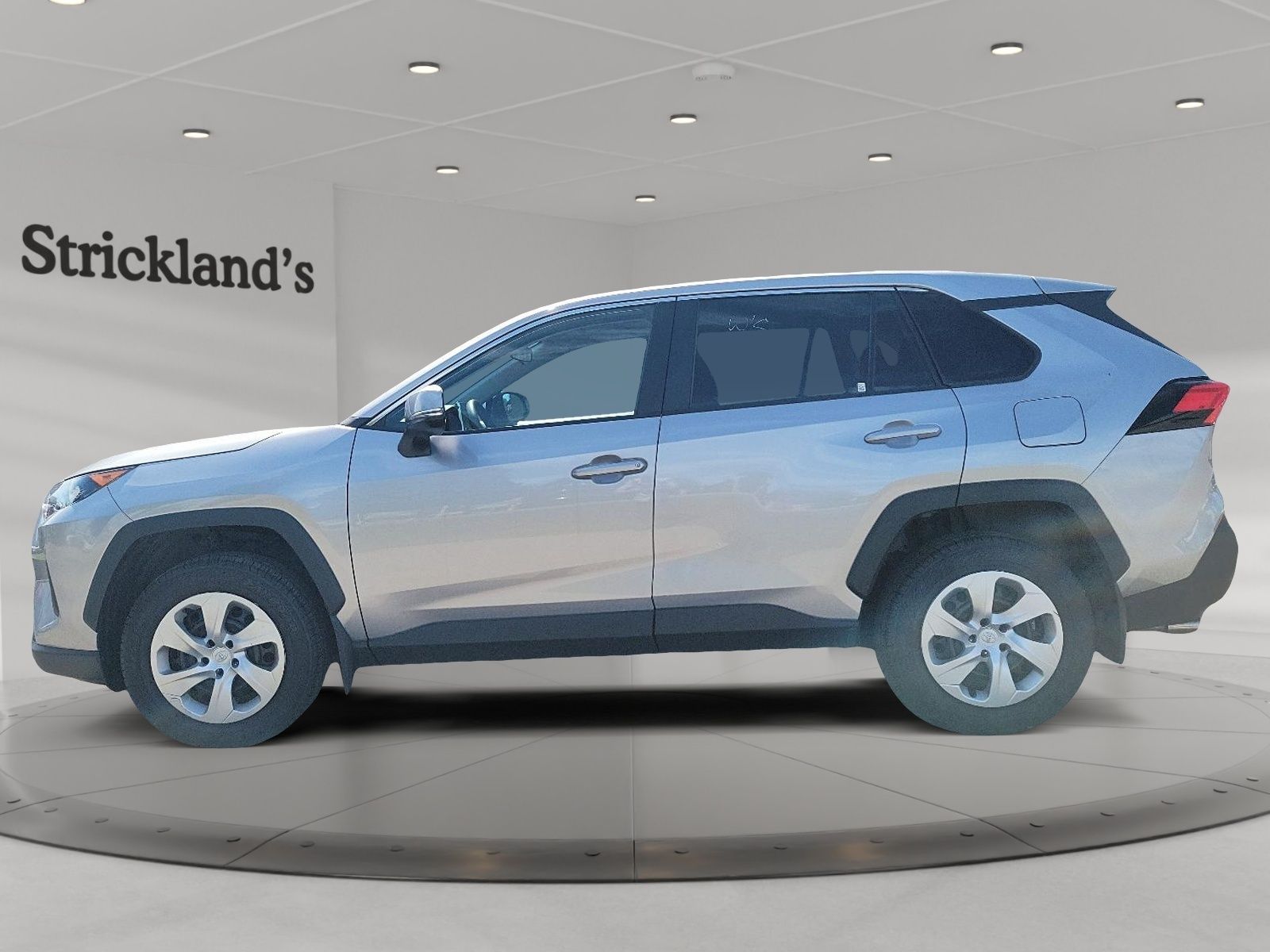 Photo 2025 Toyota RAV4 LE AWD #5
