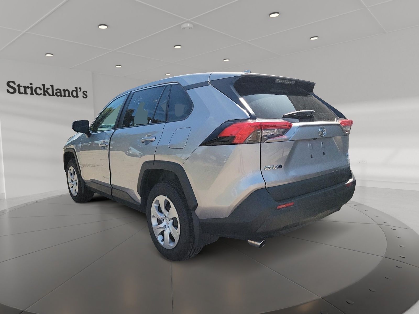 Photo 2025 Toyota RAV4 LE AWD #4