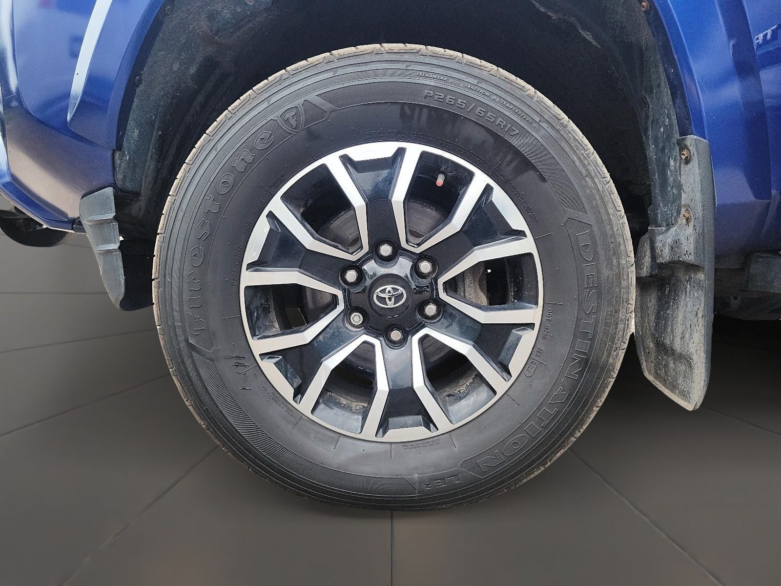 Photo 2023 Toyota Tacoma 4X4 Double Cab 6M SB #6
