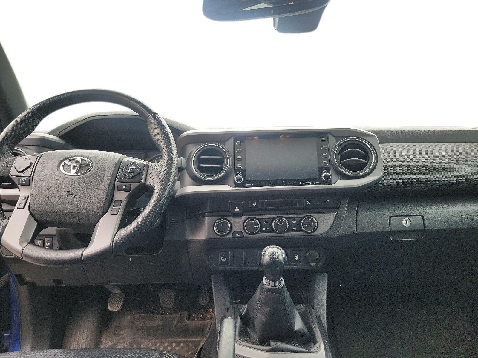 Photo 2023 Toyota Tacoma 4X4 Double Cab 6M SB #8