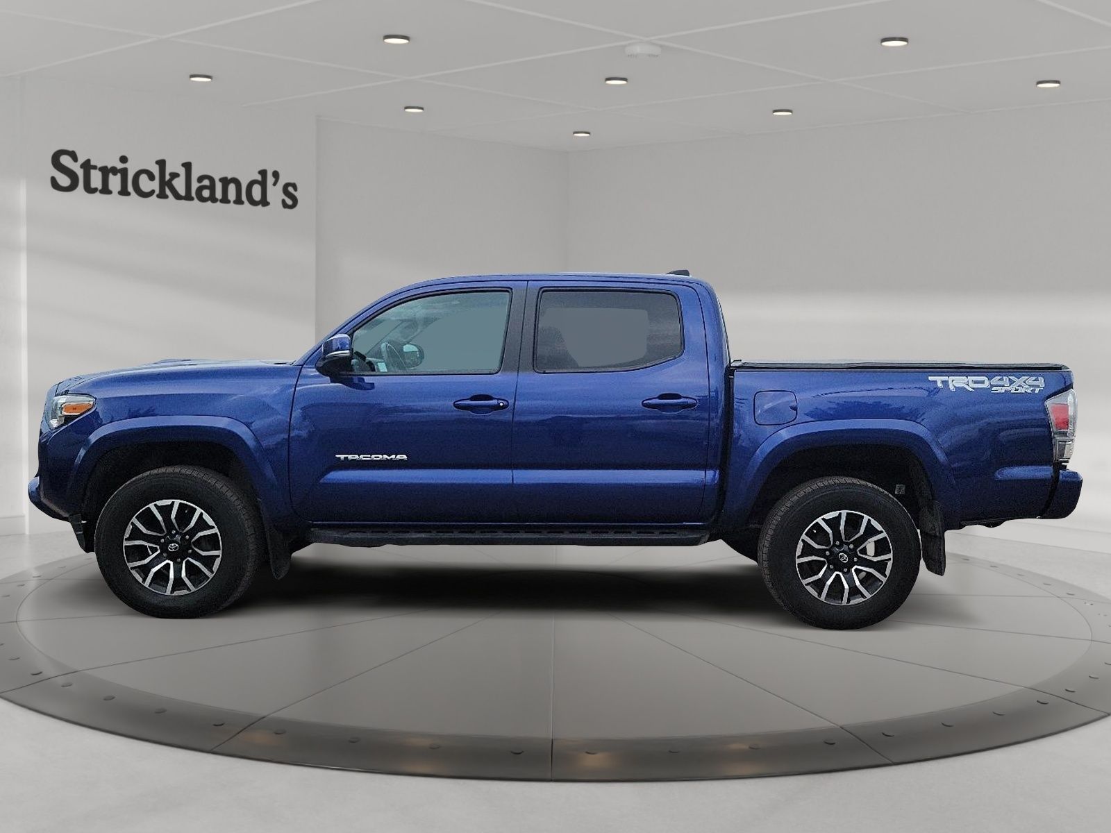 Photo 2023 Toyota Tacoma 4X4 Double Cab 6M SB #5