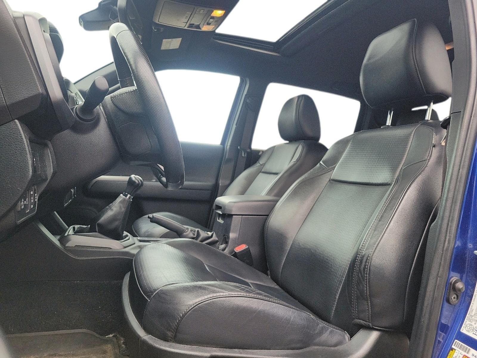Photo 2023 Toyota Tacoma 4X4 Double Cab 6M SB #7