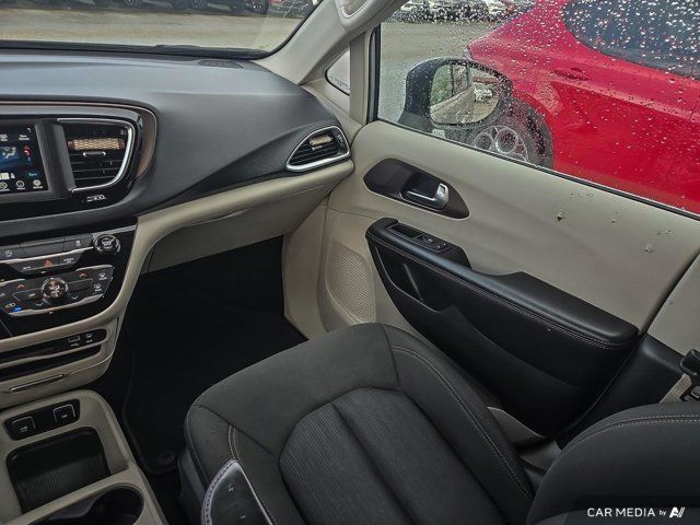 Chrysler Pacifica  2019