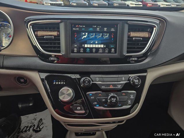 Chrysler Pacifica  2019