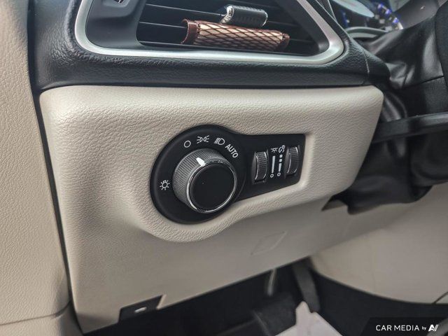 Chrysler Pacifica  2019