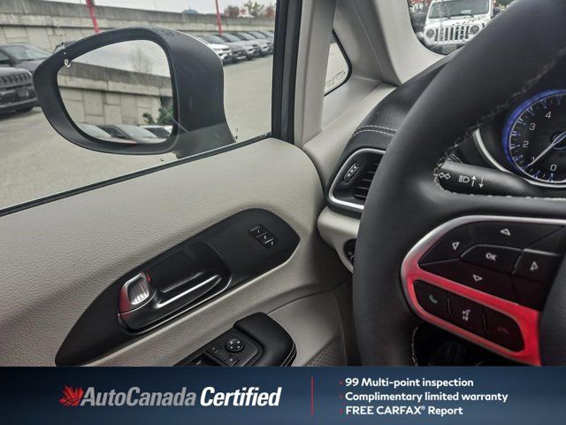 Chrysler Pacifica  2023