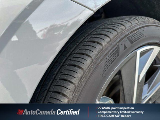 Hyundai Elantra  2024