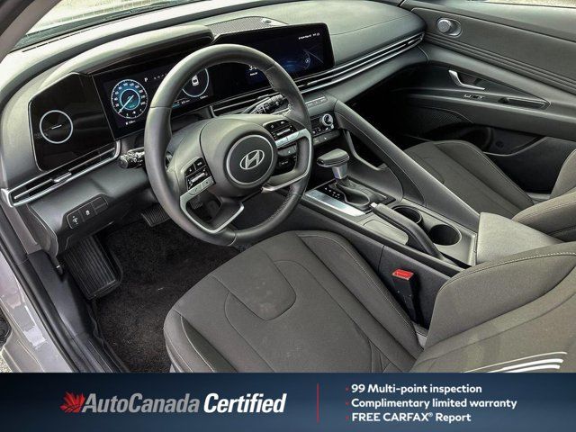 Hyundai Elantra  2024