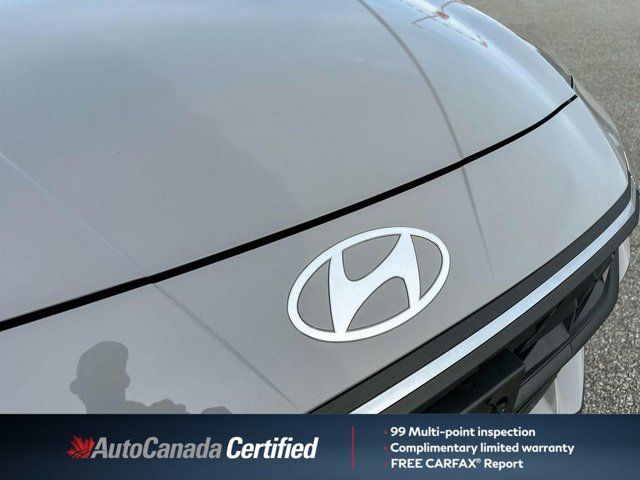 Hyundai Elantra  2024