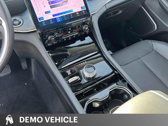 Jeep Grand Cherokee  2022