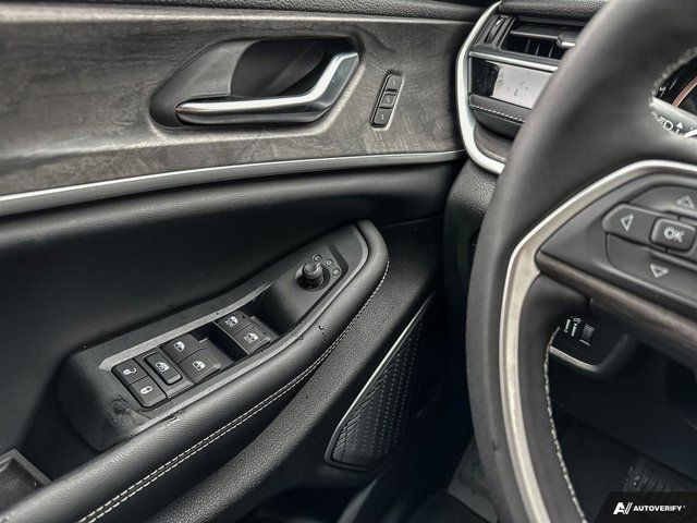 Jeep Grand Cherokee  2023