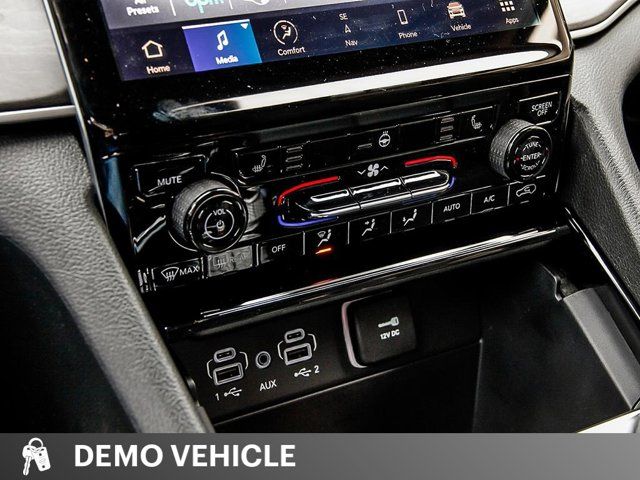 Jeep Grand Cherokee  2024