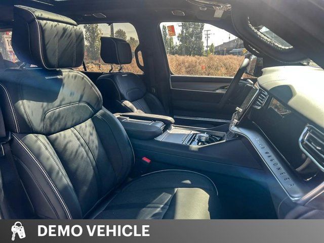 Jeep Grand Wagoneer  2023