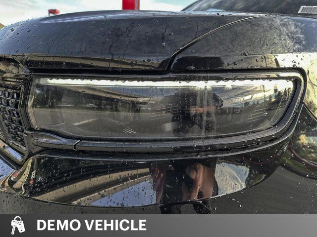 Jeep Grand Wagoneer  2023