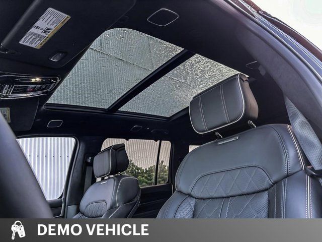 Jeep Grand Wagoneer  2023