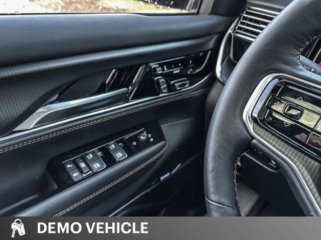 Jeep Grand Wagoneer  2023