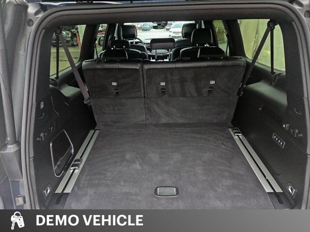 2023 Jeep Wagoneer L