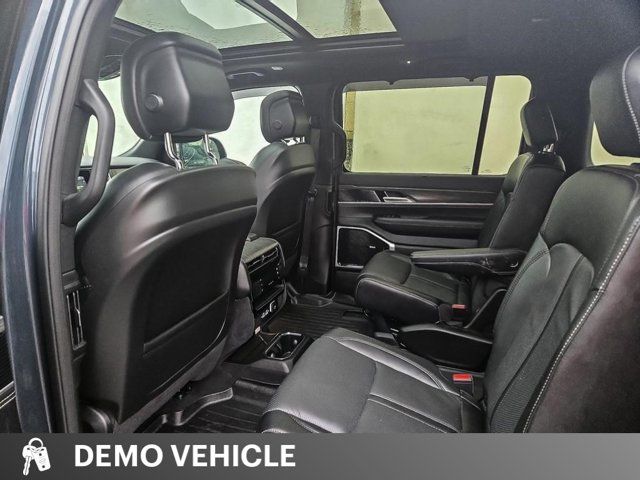 2023 Jeep Wagoneer L