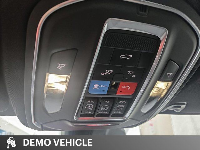 2023 Jeep Wagoneer L