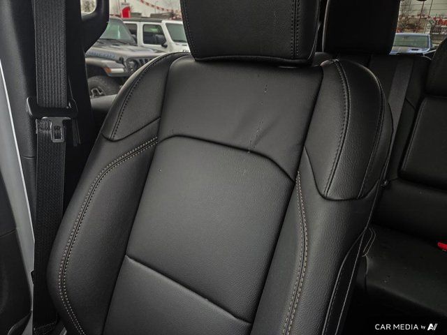 Jeep Wrangler 4-Door  2024