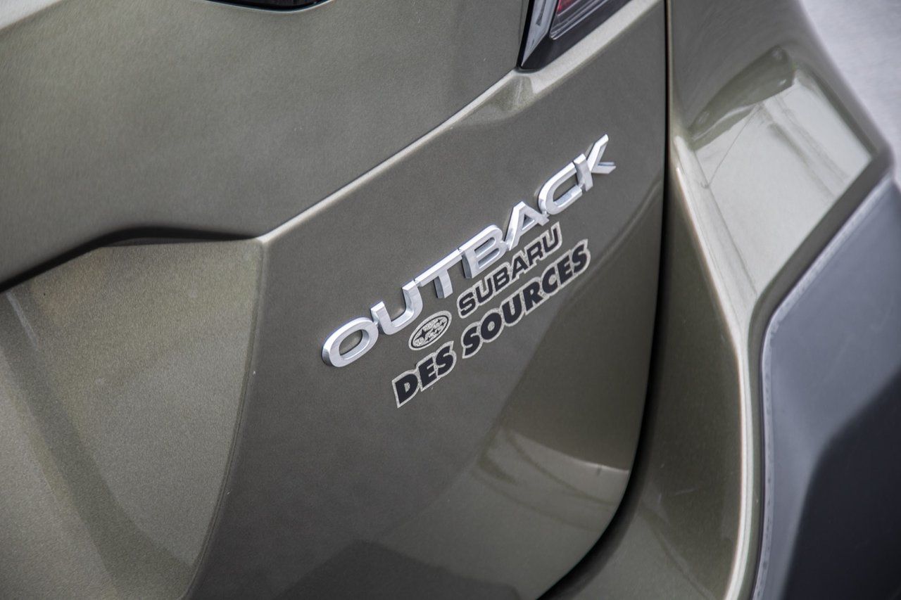2020 Subaru OUTBACK PREMIER