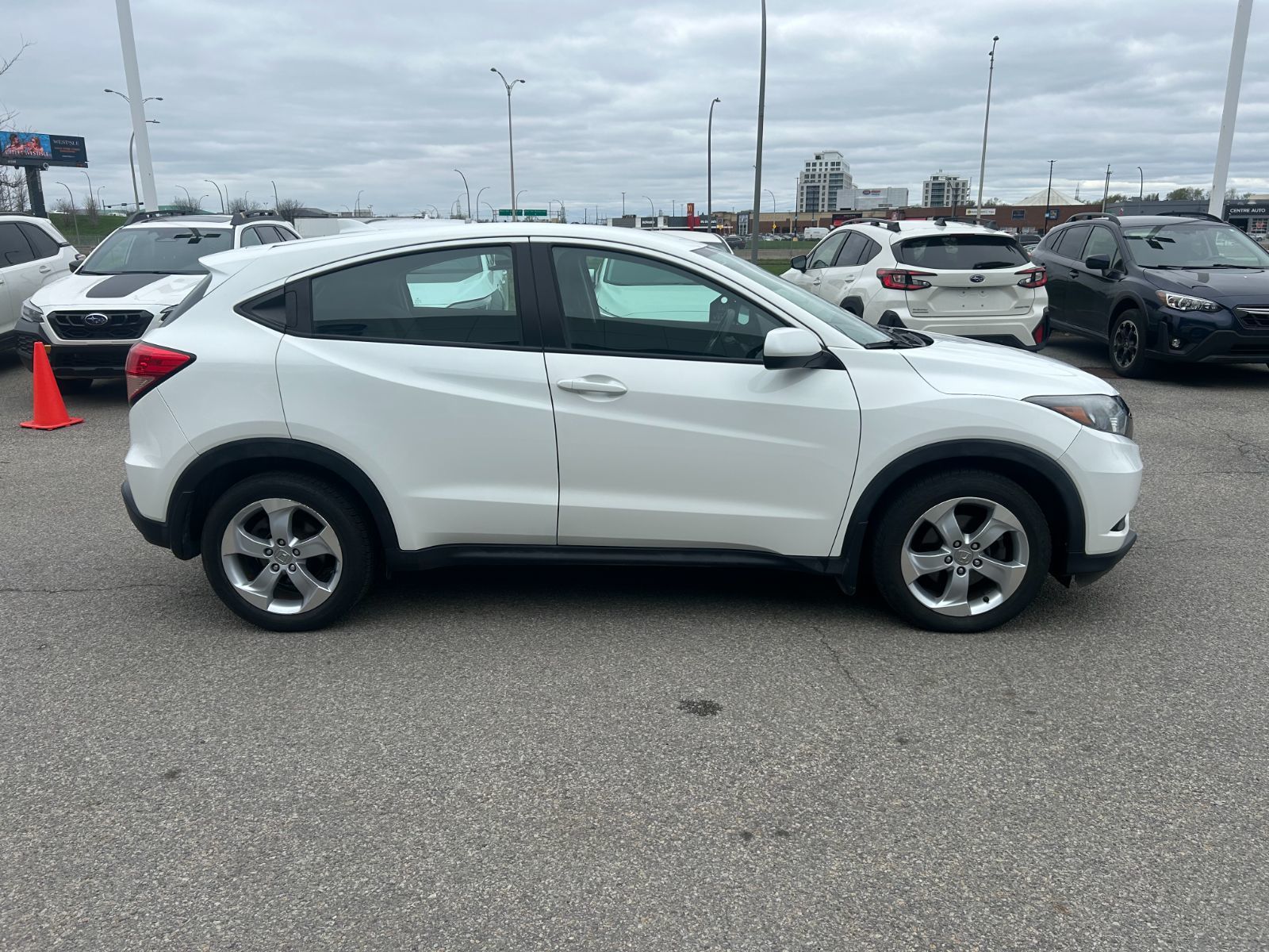 Honda HR-V  2016 à Dorval, Québec