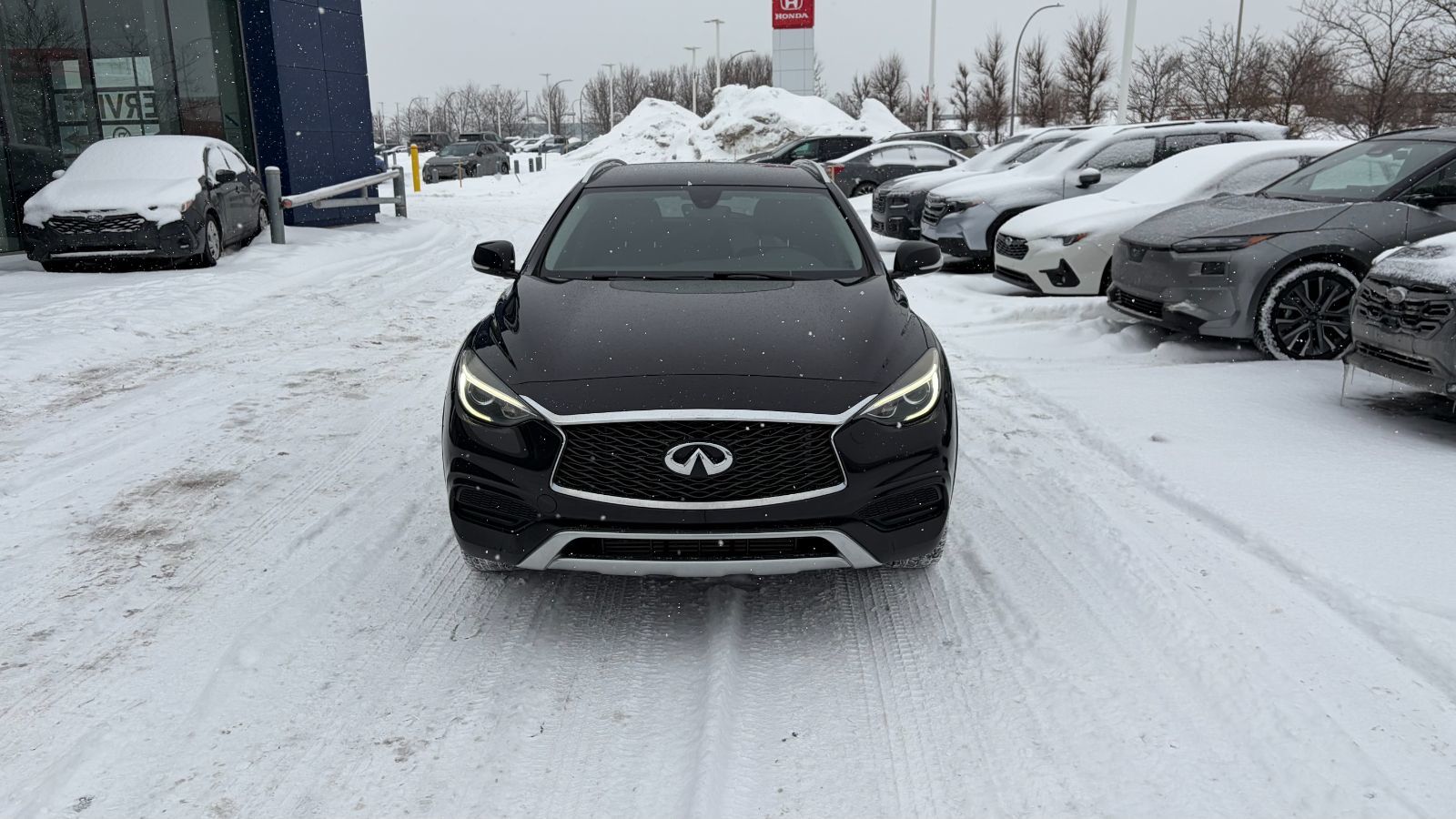 Infiniti QX30  2018
