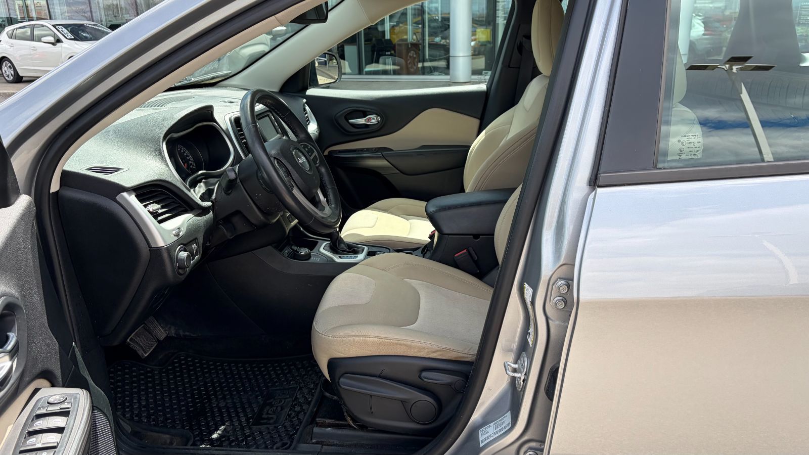 Jeep Cherokee  2015