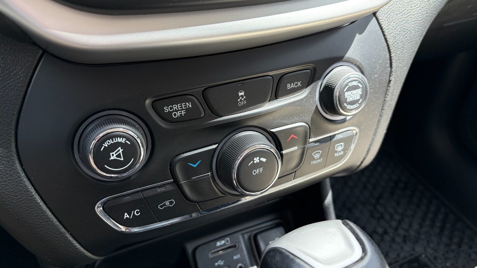 Jeep Cherokee  2015