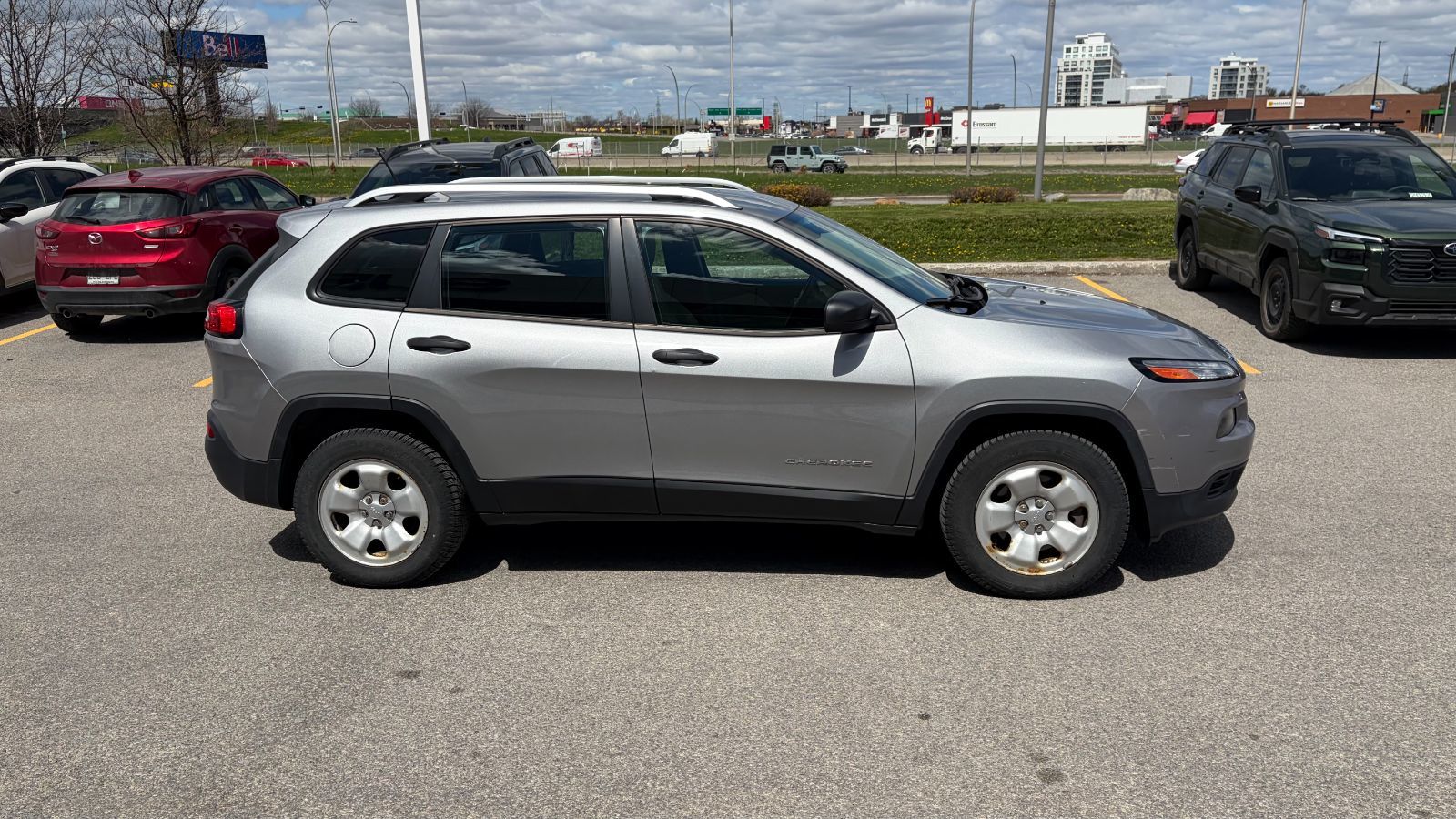 Jeep Cherokee  2015