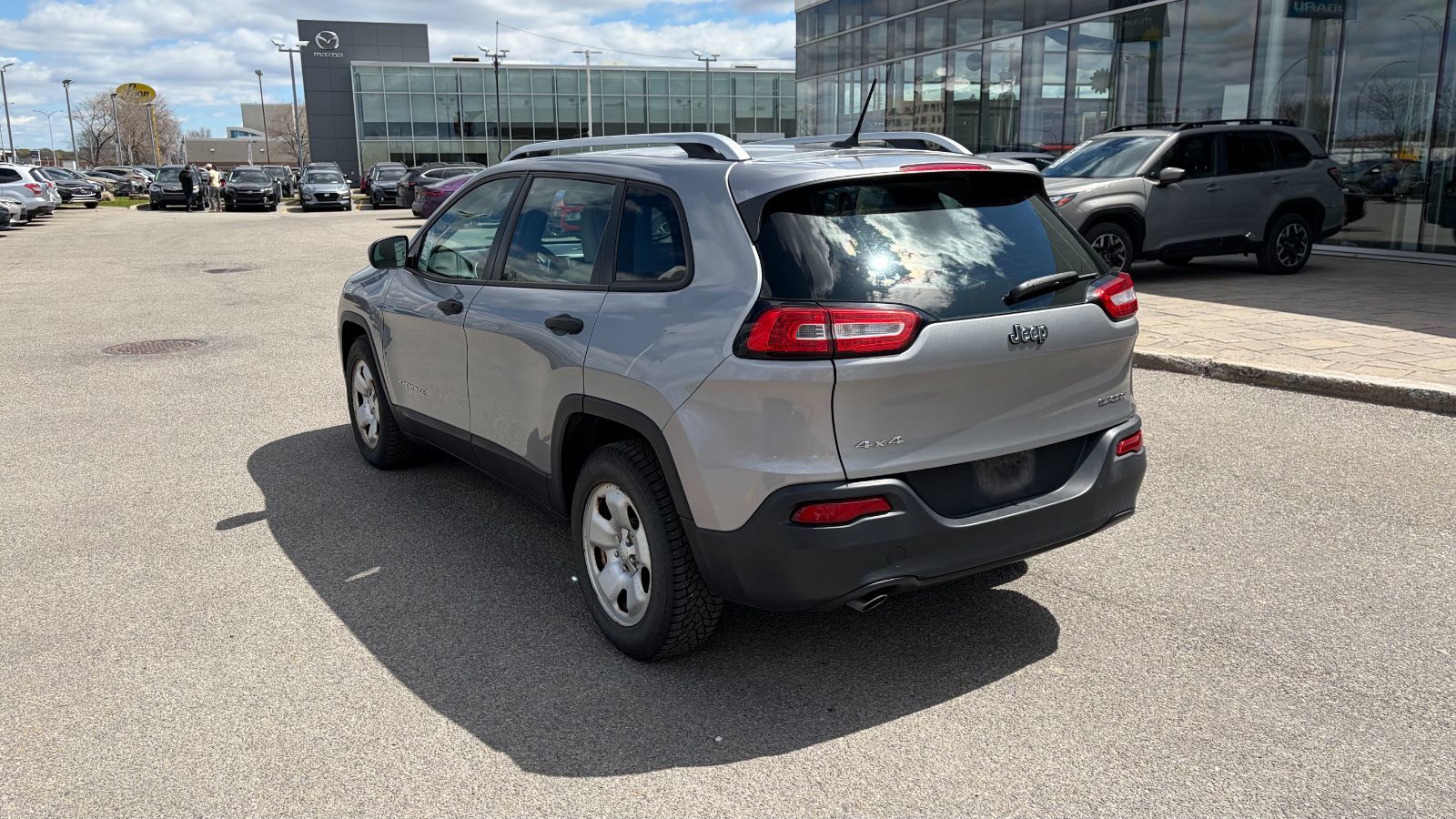 Jeep Cherokee  2015