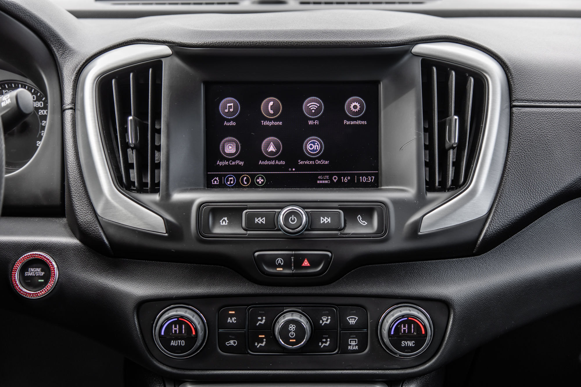 2023 GMC Terrain in Dorval, Quebec