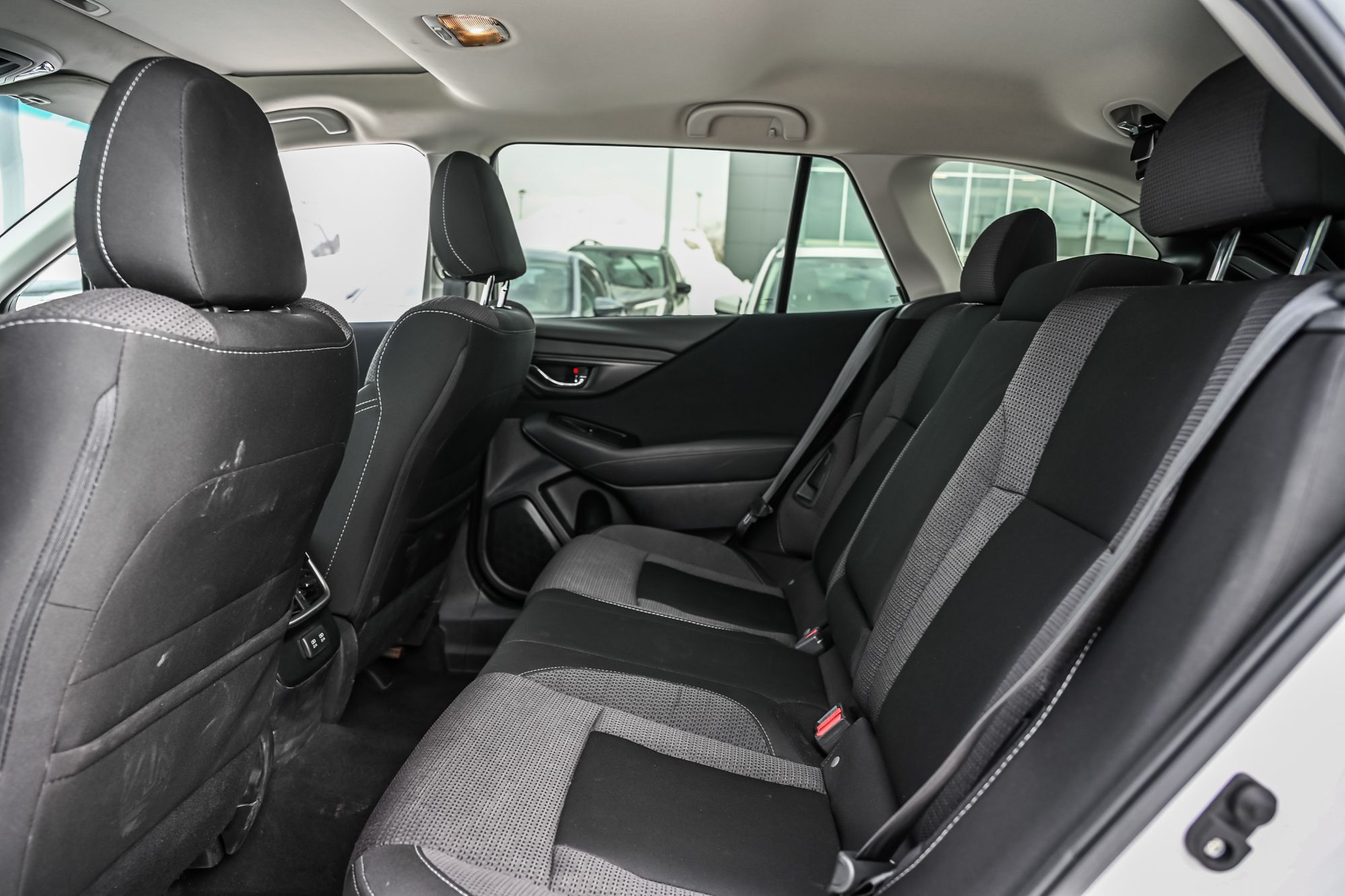 Subaru Outback  2022 à Dorval, Québec