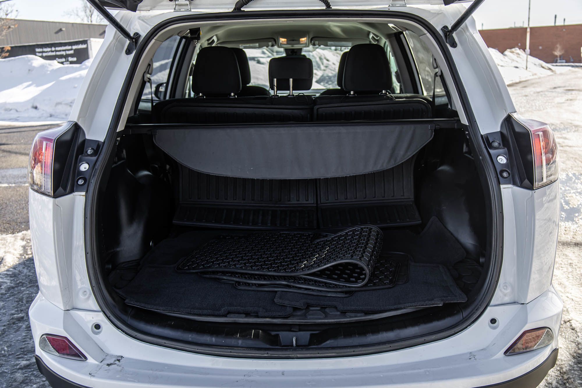 Toyota RAV4  2018 à Dorval, Québec