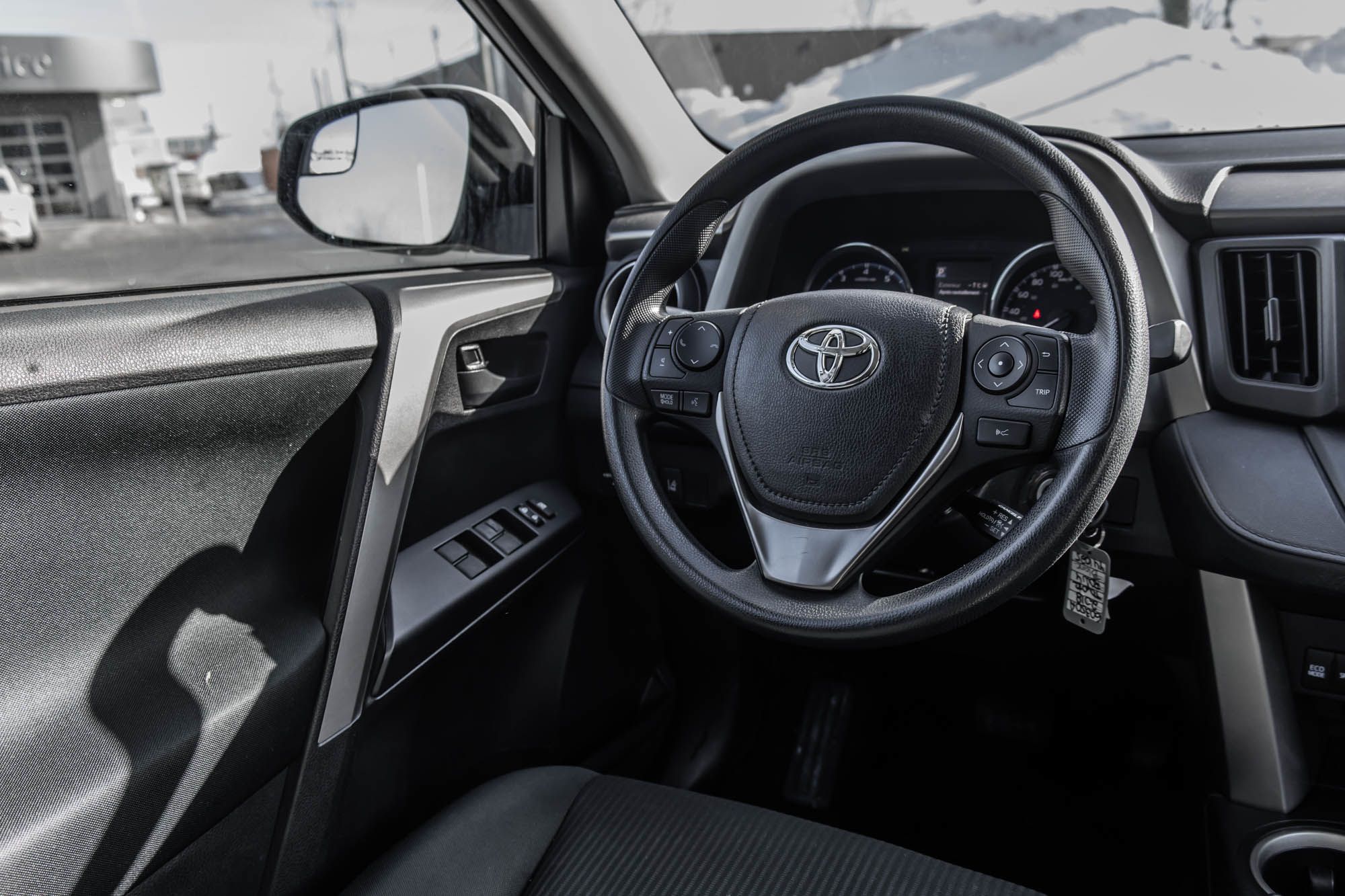 Toyota RAV4  2018 à Dorval, Québec