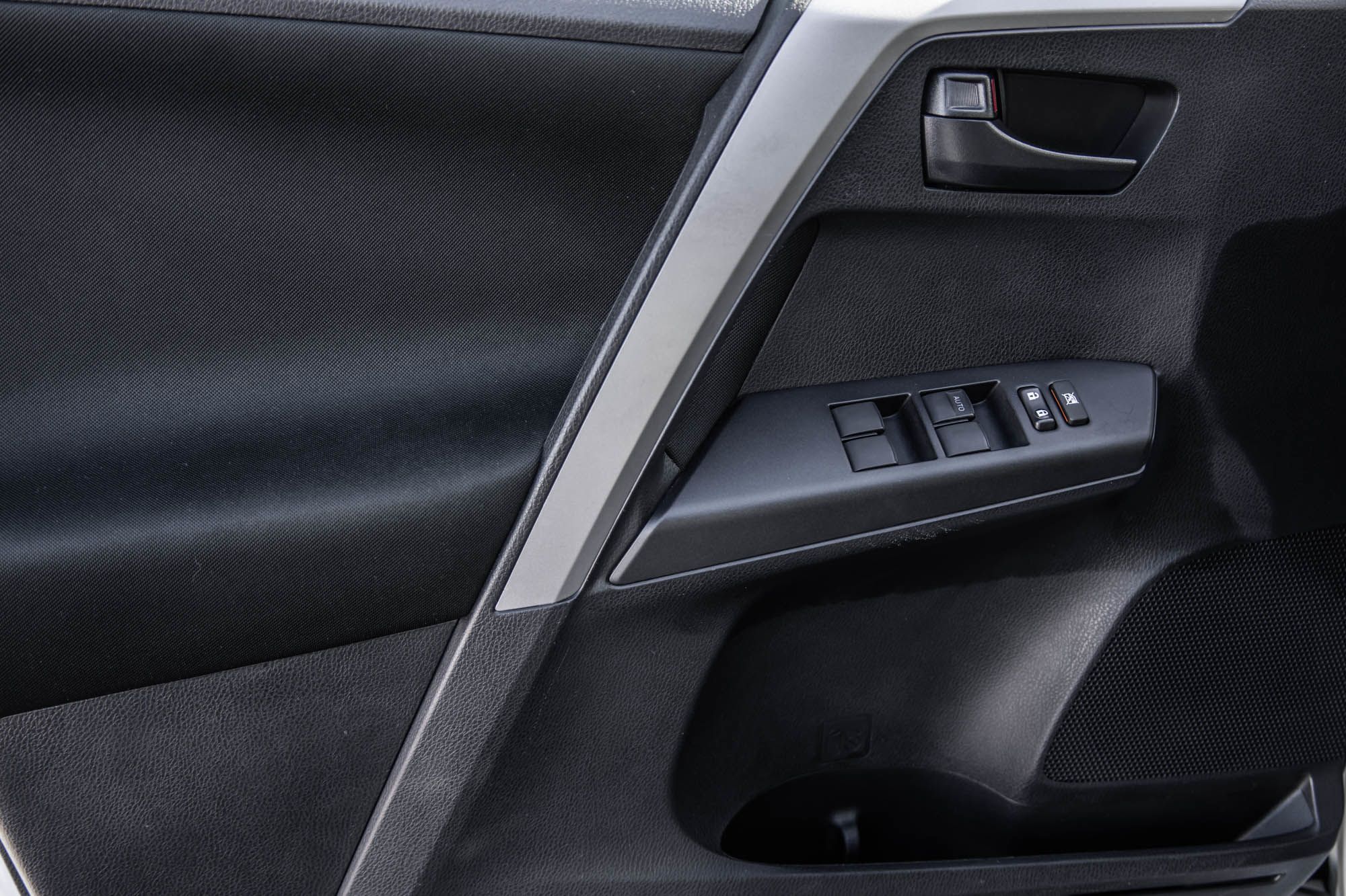 Toyota RAV4  2018 à Dorval, Québec