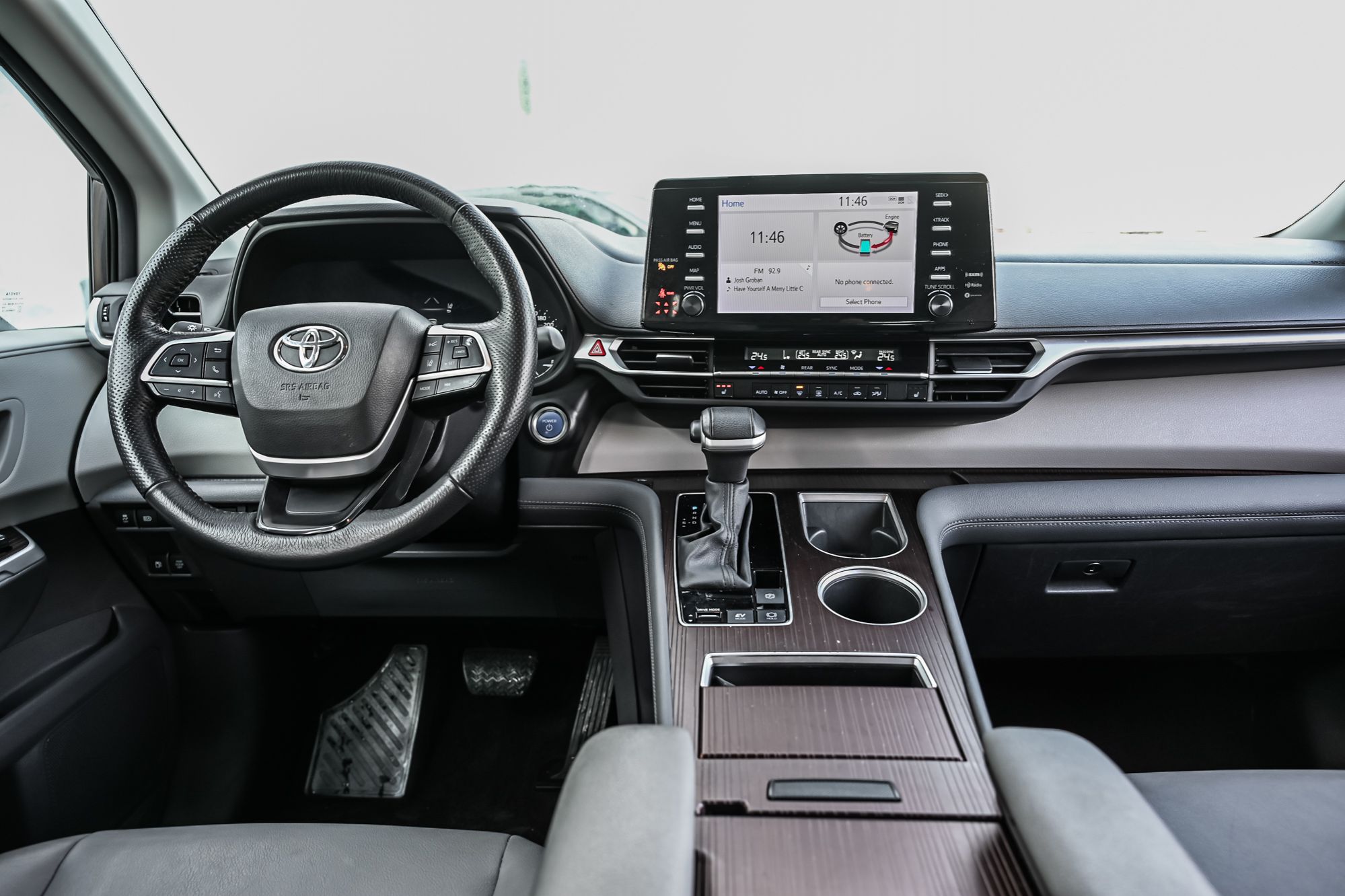 2024 Toyota Sienna in Dorval, Quebec