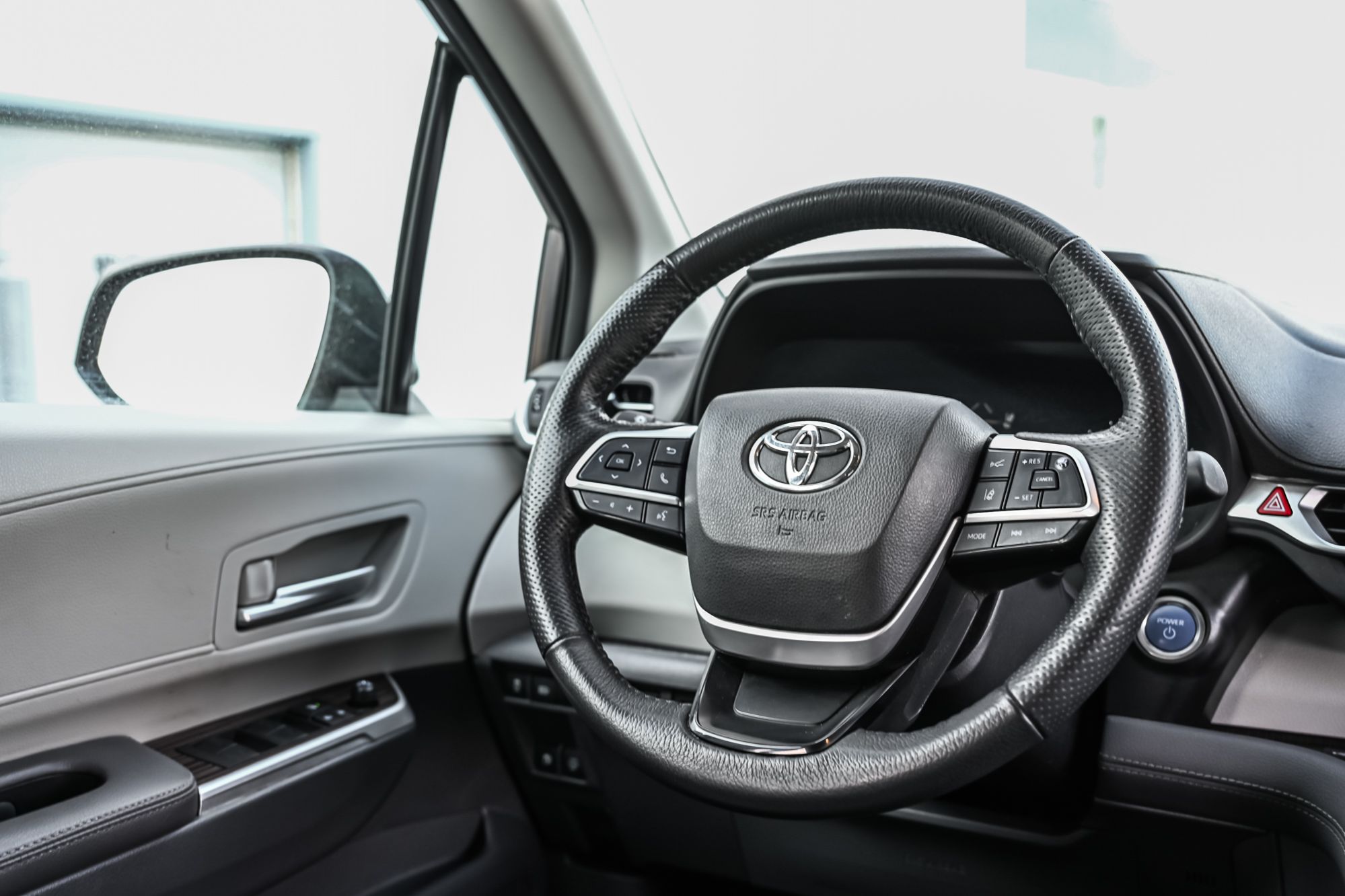 2024 Toyota Sienna in Dorval, Quebec