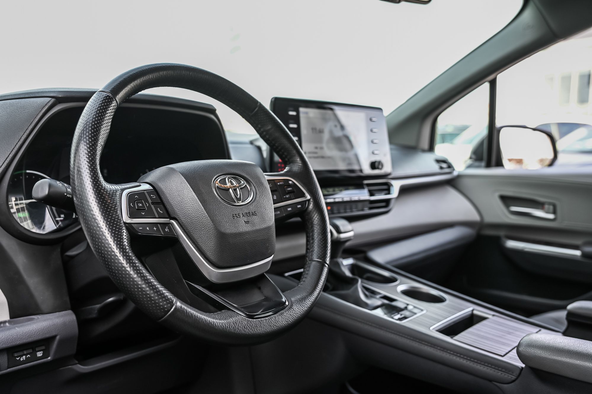 2024 Toyota Sienna in Dorval, Quebec