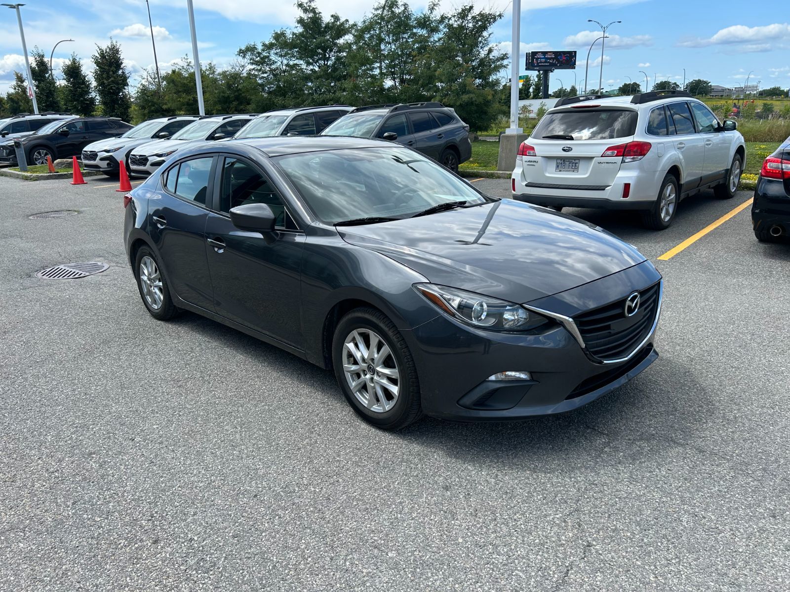 2015 Mazda 3 in Dorval, Quebec