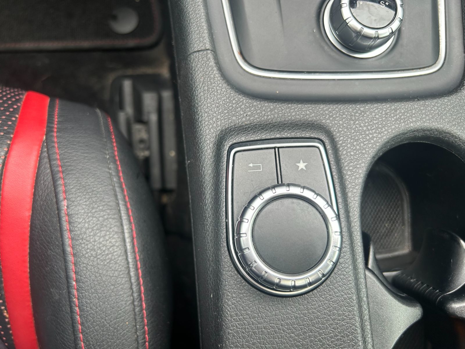 Mercedes-Benz GLA  2016 à Dorval, Québec