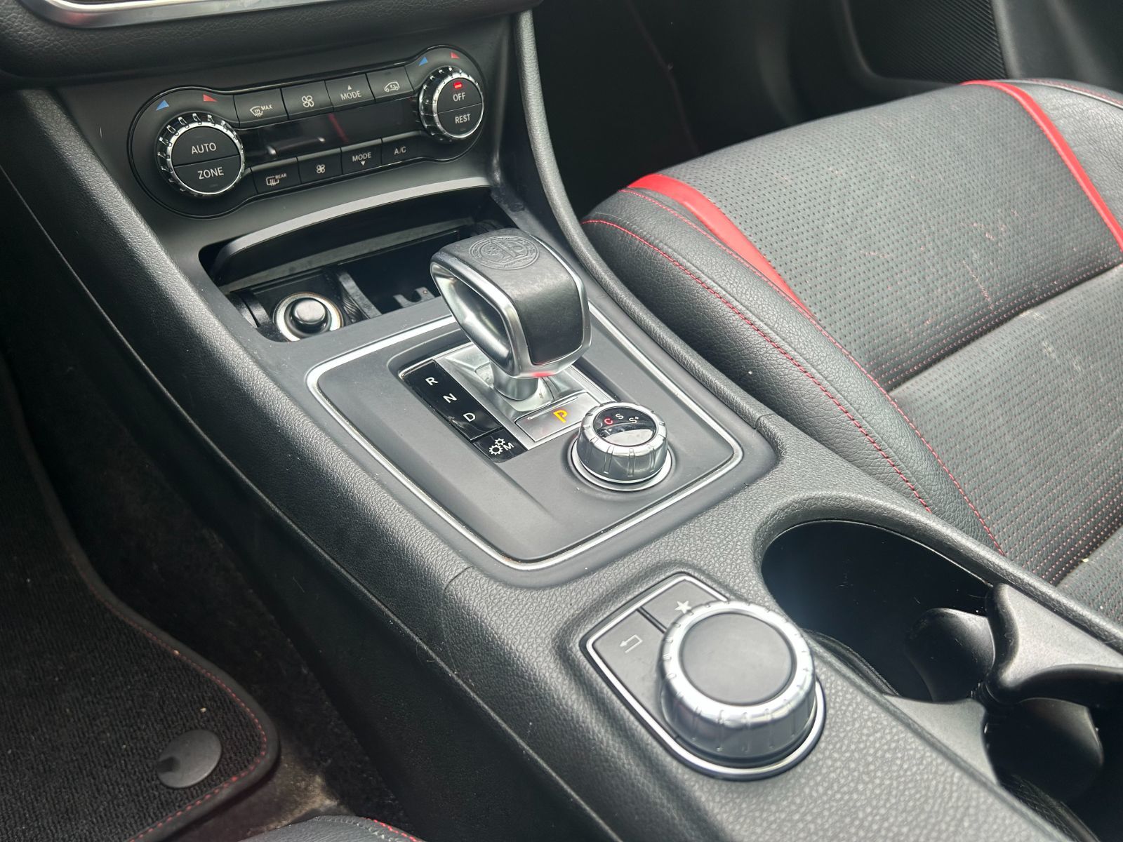 Mercedes-Benz GLA  2016 à Dorval, Québec