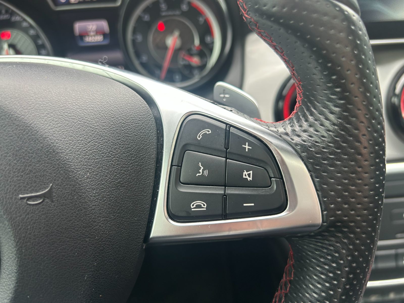 Mercedes-Benz GLA  2016 à Dorval, Québec