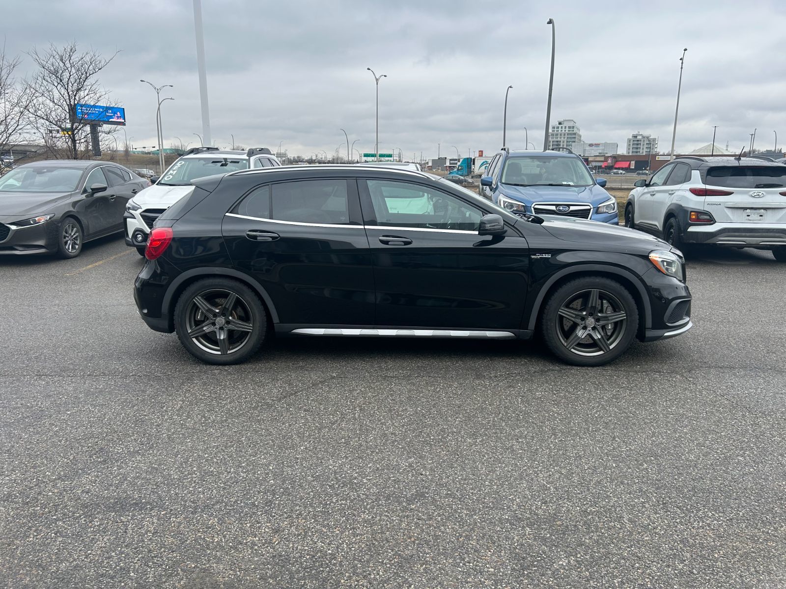 Mercedes-Benz GLA  2016 à Dorval, Québec